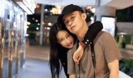 2018国产夫妻自拍,私密生活瞬间，情感共鸣的影像记录